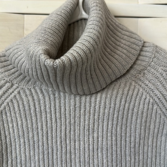 Wilfred Soft Wool Knit Sweater - Picture 5 of 6